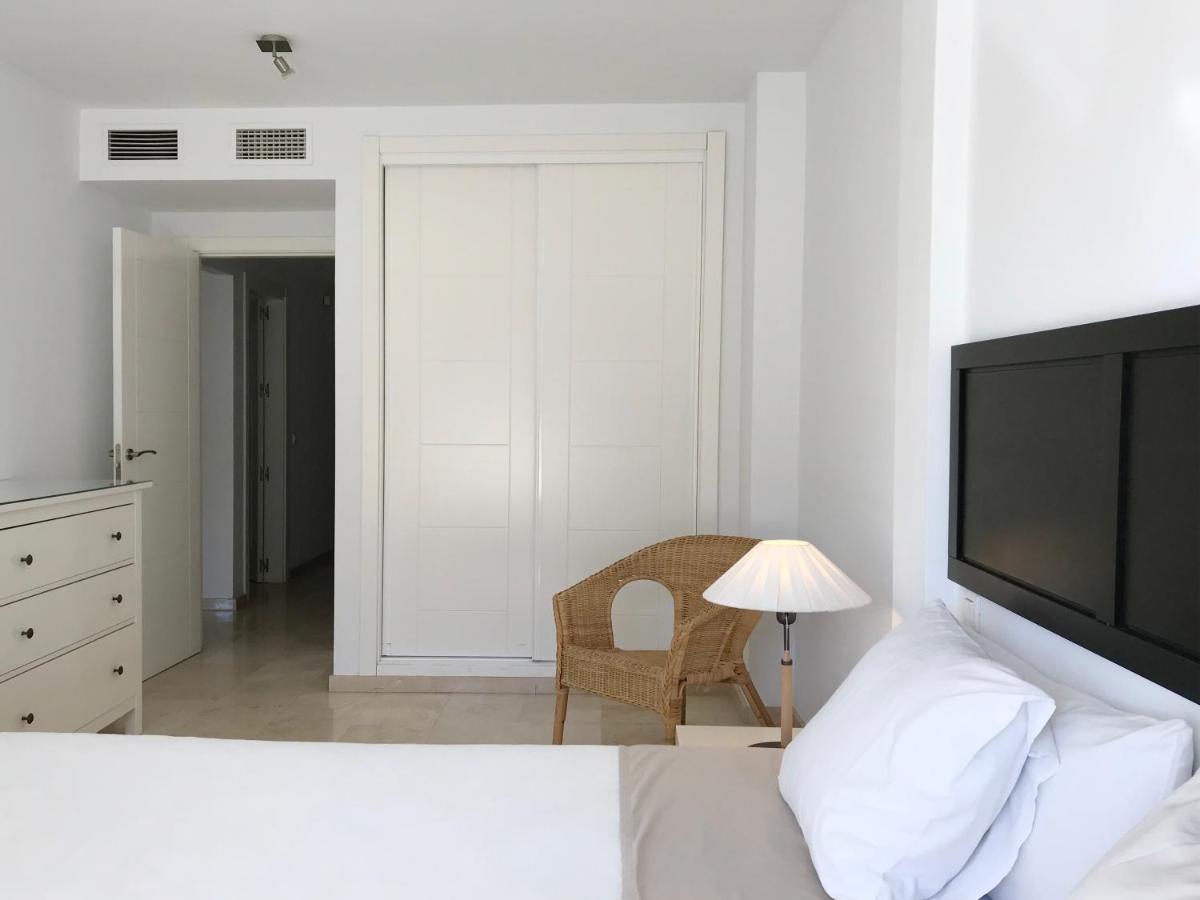 Apartamentos Dona Carmen Málaga Exteriör bild