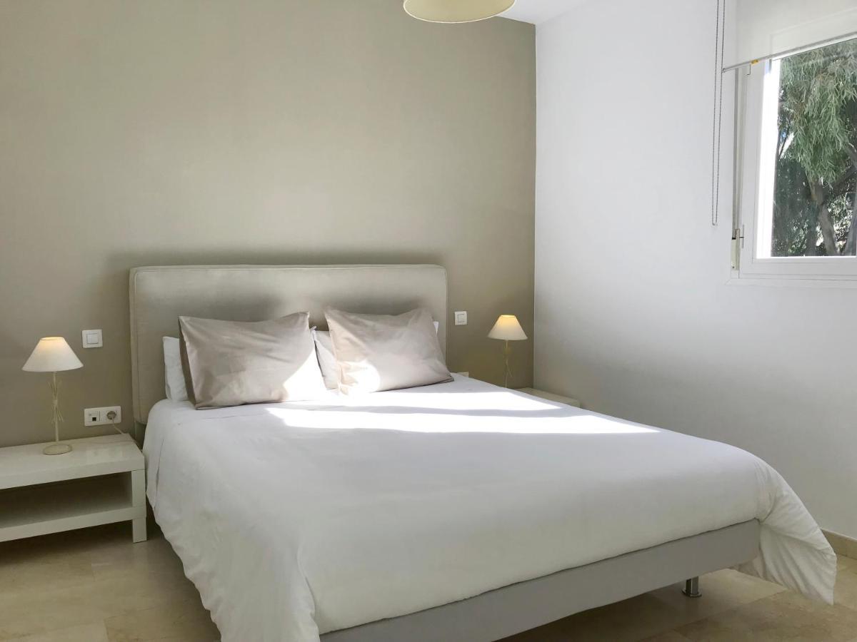 Apartamentos Dona Carmen Málaga Exteriör bild